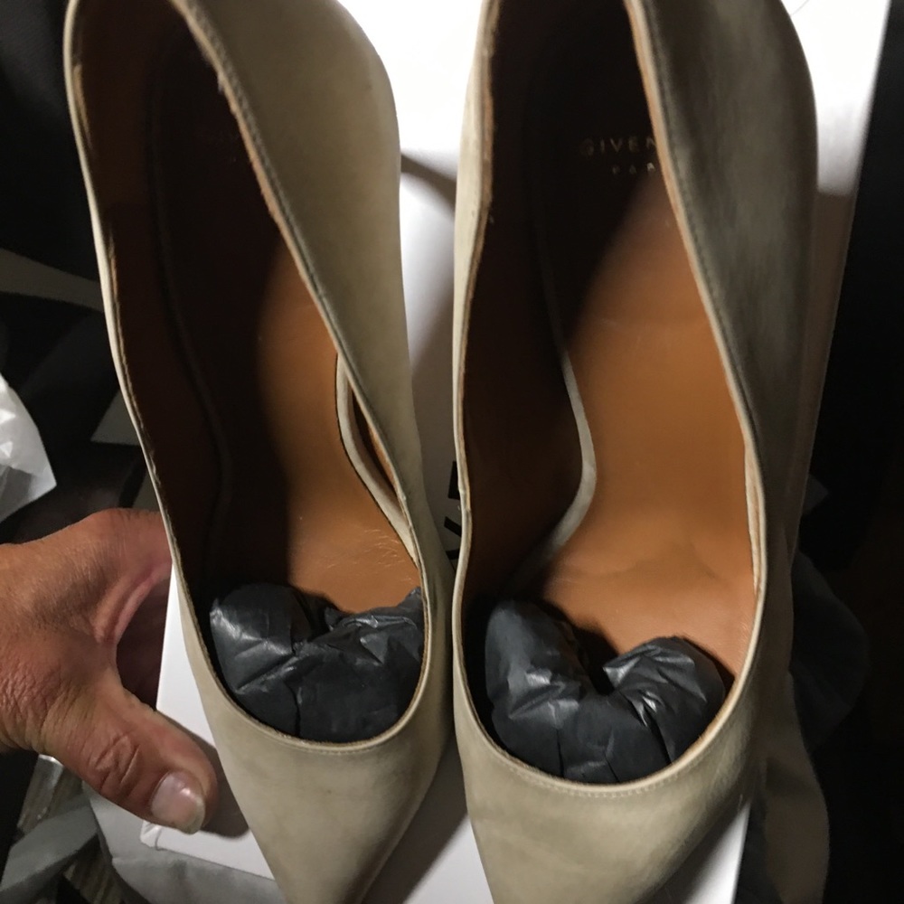 Designer Shoes - Picture 8 of 15